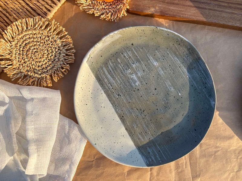 Round Plate 24 cm French Spot