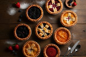 Fruit Pies 🍏🥧 in Ceramic Dishes