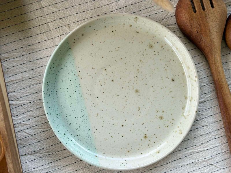 Round Plate with Rim 25 cm Sand Dragon