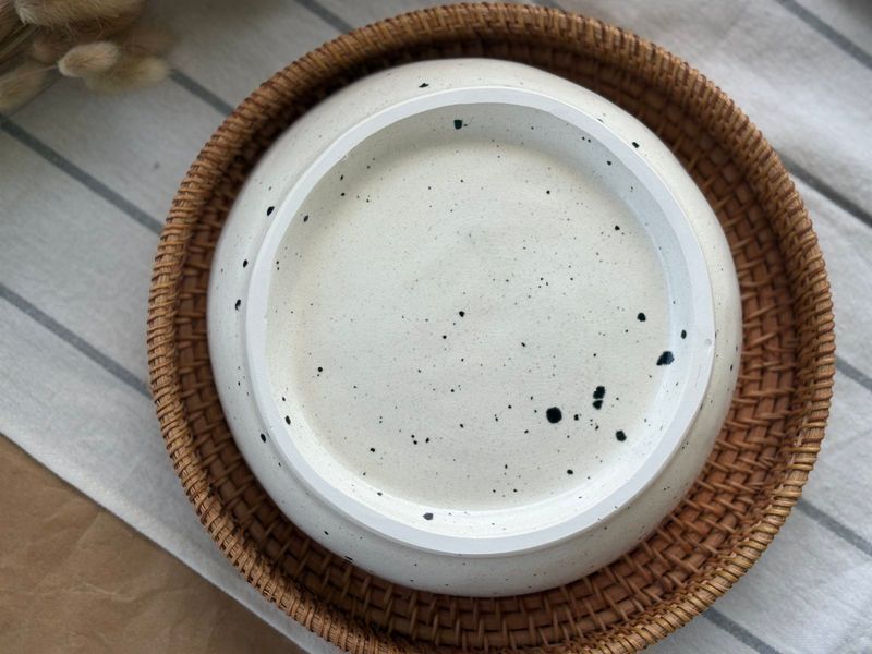 NOVA Plate 1100 ml L&Uacute;NA