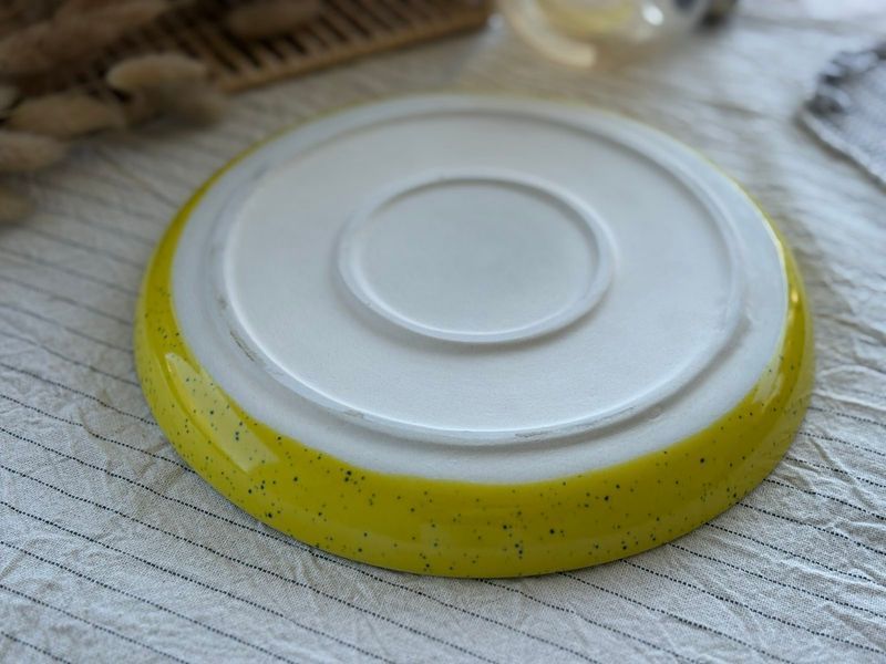 Тарілка Кругла з бортиком 22 см Yellow Ocean 00679 фото
