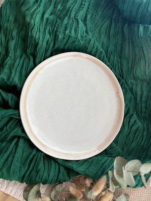 Round Plate 24 cm Latte